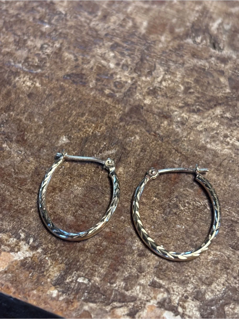 14k Solid Gold Israel Etched Hoop Earrings